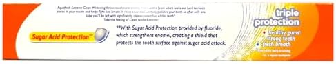 Aquafresh Extreme Clean Whitening Action Fluoride Toothpaste, Mint Blast, 5.6 oz (Pack of 2)