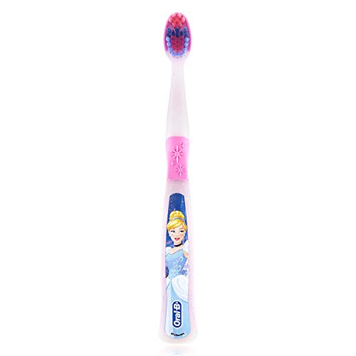Oral-B New Princess Toothbrush for Little Girls, Children 3+, Extra Soft, Characters Vary - Pack of 6 (Characters Vary)