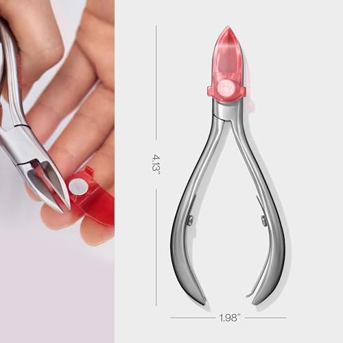 Revlon No-Ricochet Nail Nipper, Mess-Free Cuticle Remover Tool with Magnetic Shield for No Fly-Away Clippings, Made with Stainless Steel and Precision Blade, Easy Grip, 1 Count