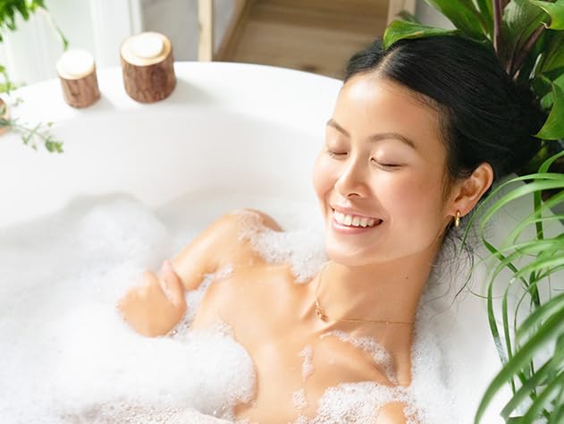 Babo Botanicals Moisturizing Oat & Calendula 2-in-1 Bubble Bath & Wash - for Dry or Sensitive Skin - for All Ages - Vegan - Lightly Scented - 1 or 2 Pack