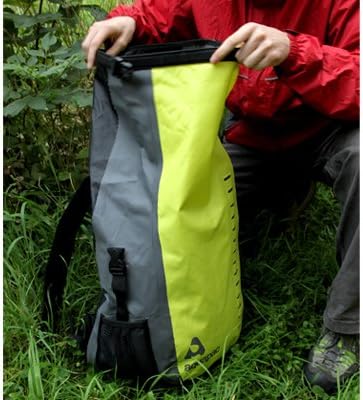 Aquapac Heavyweight 28L Waterproof Toccoa Backpack, UK Made, Travel Essential, 5 Year Warranty, Hiking, Mountain Biking