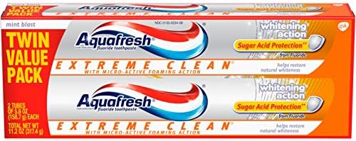 Aquafresh Extreme Clean Whitening Action Fluoride Toothpaste for Cavity Protection, 5.6 ounce Twinpack (Two 5.6oz tubes)