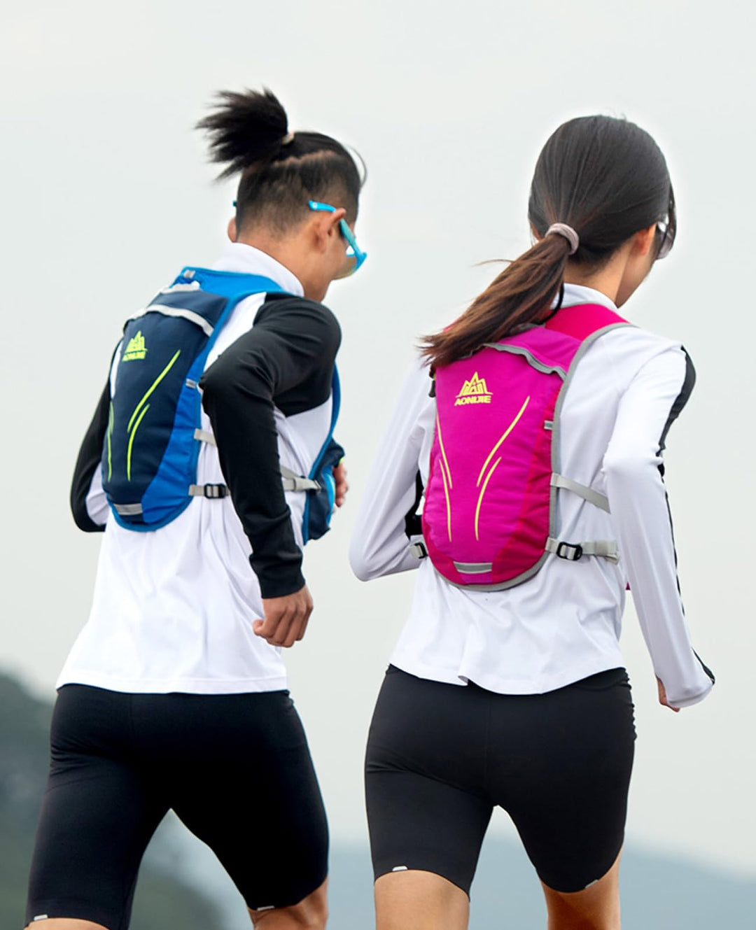 TRIWONDER Hydration Pack Backpack 5/5.5L Hydration Running Vest for Cycling, Running, Marathoner, Hiking (02 Black&Grey 5.5L - with 1.5L Water Bladder, One Size)