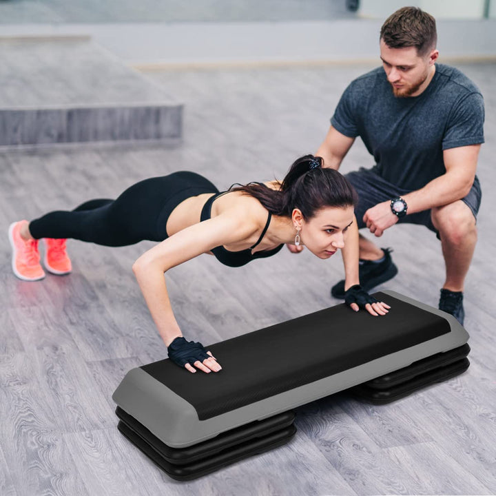Goplus 43'' Step Platform Adjustable Fitness Aerobic Stepper 4" - 6" - 8" Non-Stick Surface W/Risers (Gray)