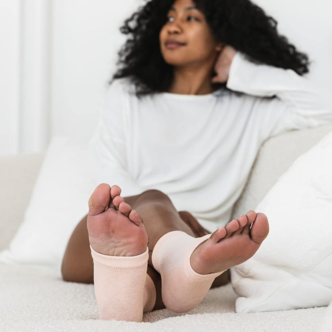 Bare August Oh So Healing Moisturizing Heel Repair Socks - Overnight Spa Sleep Socks with Hydrating Therapy Gel for Softening Dry Cracked Heels