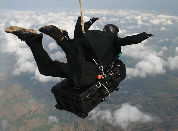 Pelican 1650 Camera Case With Foam, Desert Tan