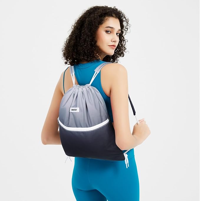 WANDF Drawstring Backpack Sports Gym Bag with Shoulder Pads Water Resistant String Cinch Bag for Women Men (Black Gradient)