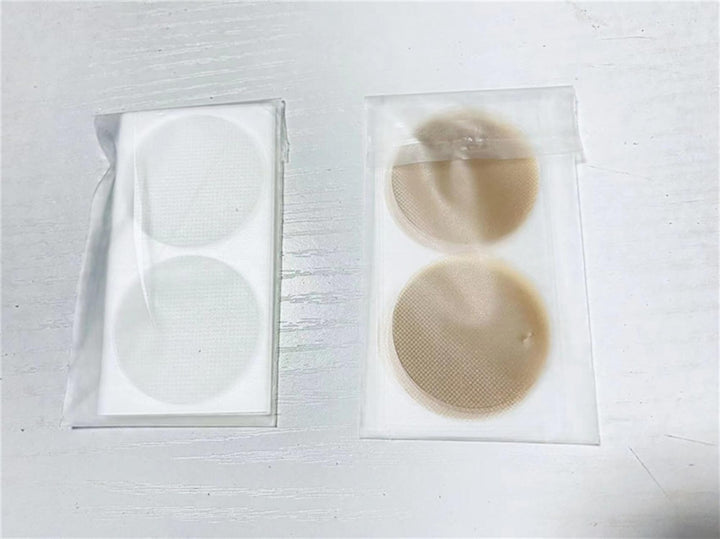 alblinsy 100 Pairs Nipple Cover for Men,Mens Tape Pasties Patch Nipple Covers, Anti Chafing Protector Disposable Adhesive Nipple Guard Stickers for Runners Sports Gym Daily(Transparency)