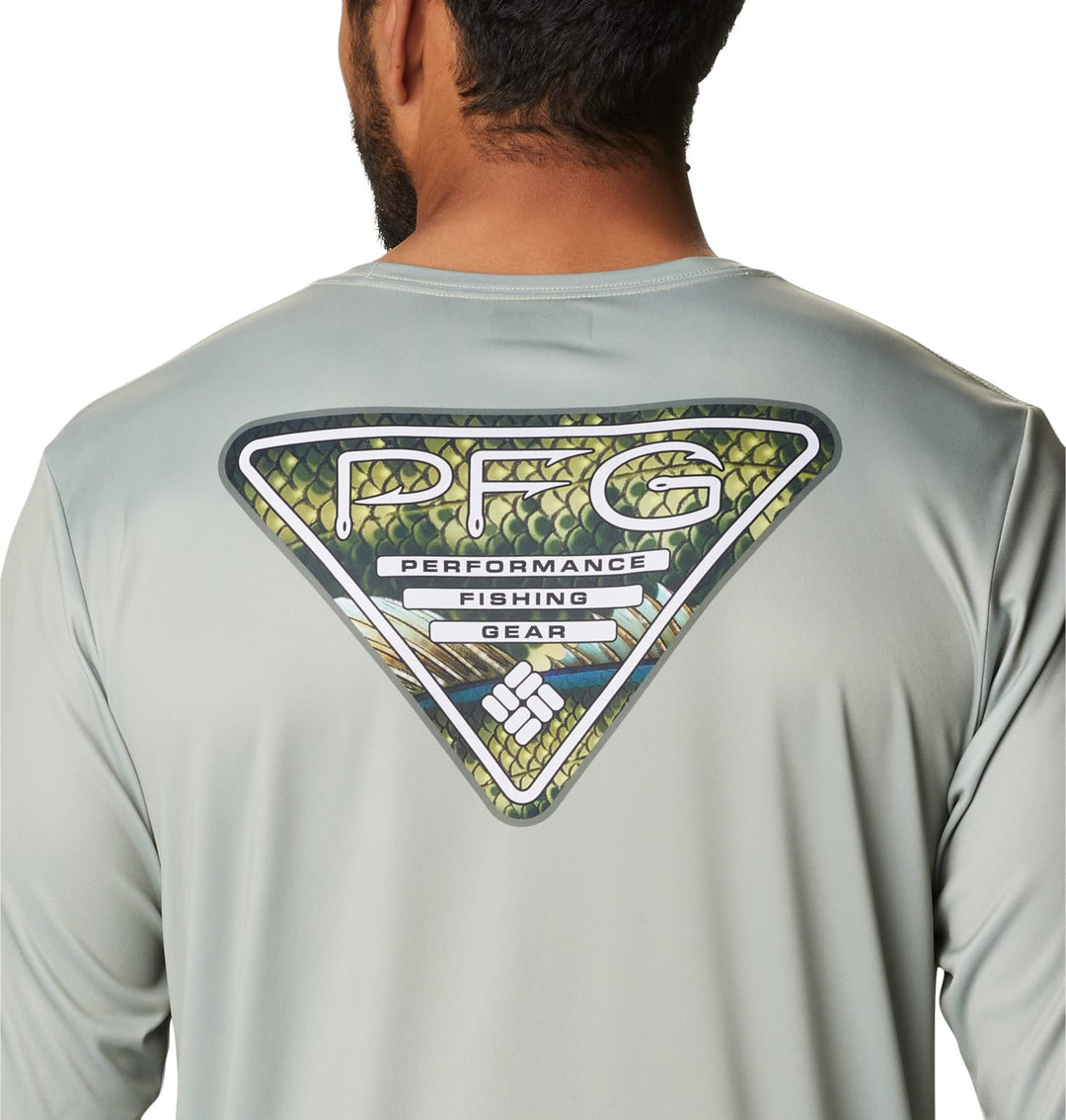 Columbia Men's Terminal Tackle PFG Fish Triangle Long Sleeve, Safari/Bass, Small