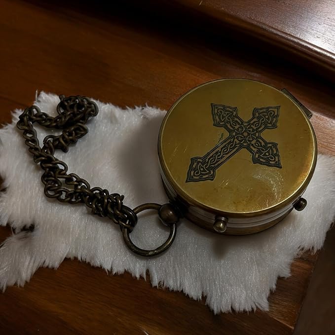 Antique Brass Compass with Detachable Chain & Carrying Case – Vintage Nautical Navigation Tool for Outdoor Hiking, Survival, and Travel – Gift for Collectors and Adventurers