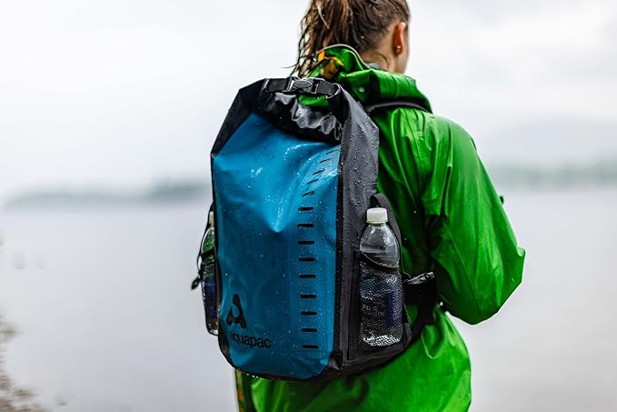 Aquapac Heavyweight 28L Waterproof Toccoa Backpack, UK Made, Travel Essential, 5 Year Warranty, Hiking, Mountain Biking