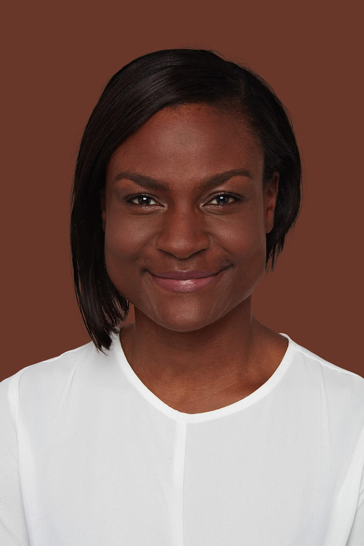 L’Oréal Paris Makeup True Match Super-Blendable Liquid Foundation, Hot Chocolate C9.5, 1 Fl Oz,1 Count