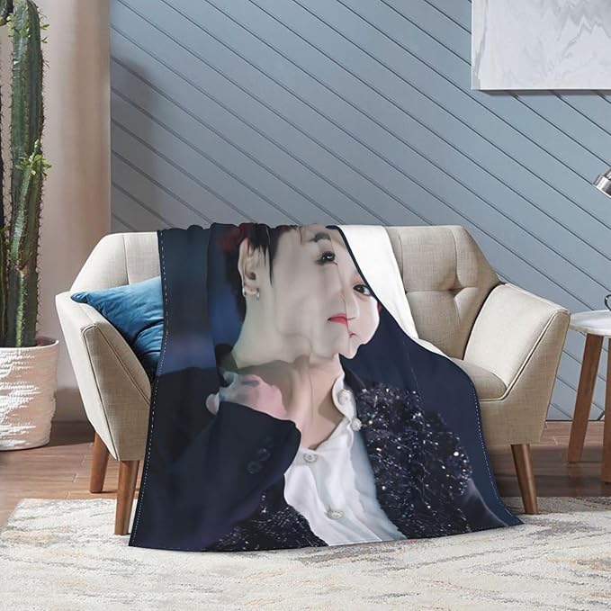 Blanket 50"X60" Soft and Comfortable Warm Fleece Throw Full Picture of Idol Group Blankets