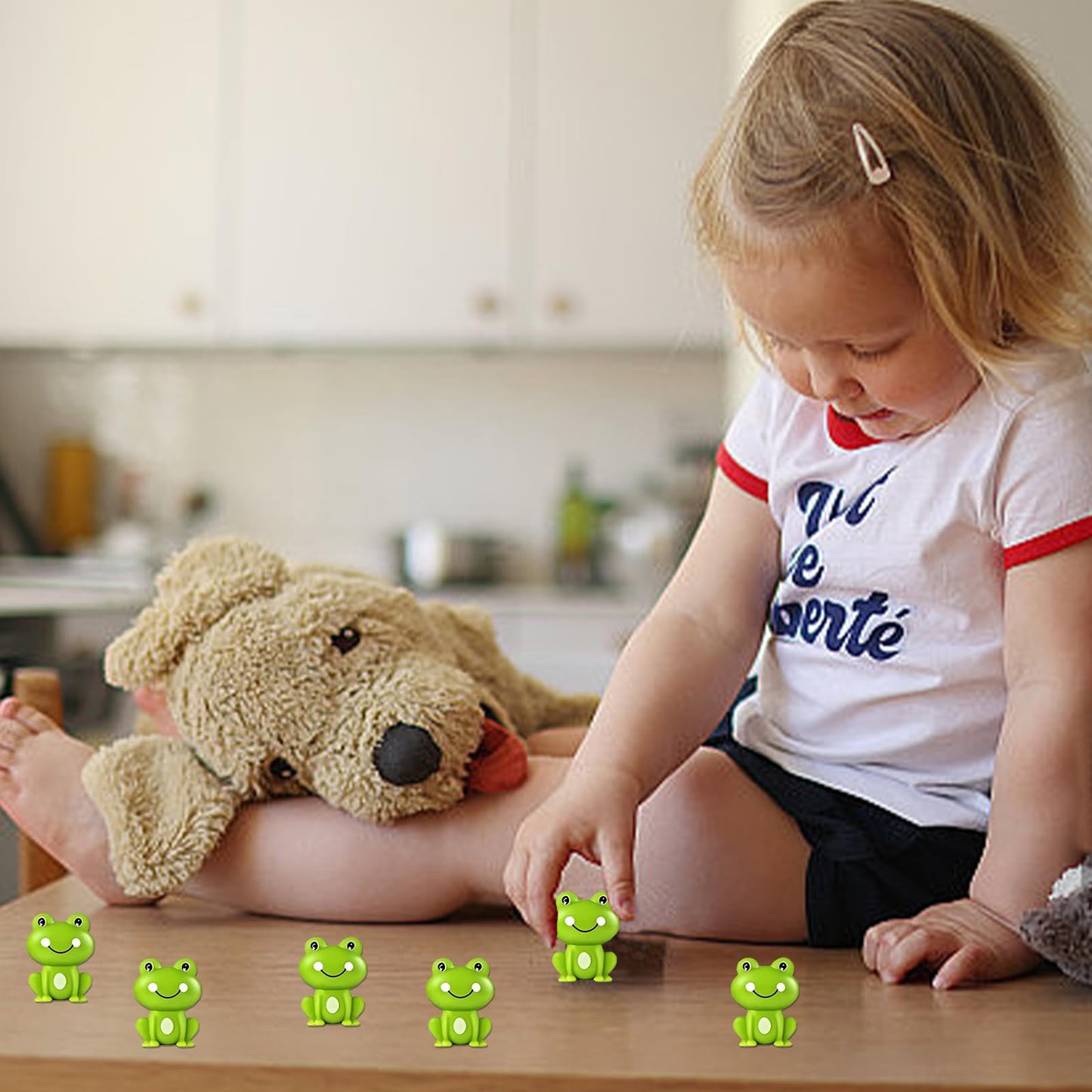 100 Pieces Mini Green Plastic Frog Garden Decorations, Wsimily Tiny Frog Sculptures for Fairy Garden, Dollhouse Décor, Party & Home Decoration - Cute Miniature Frog Figurines