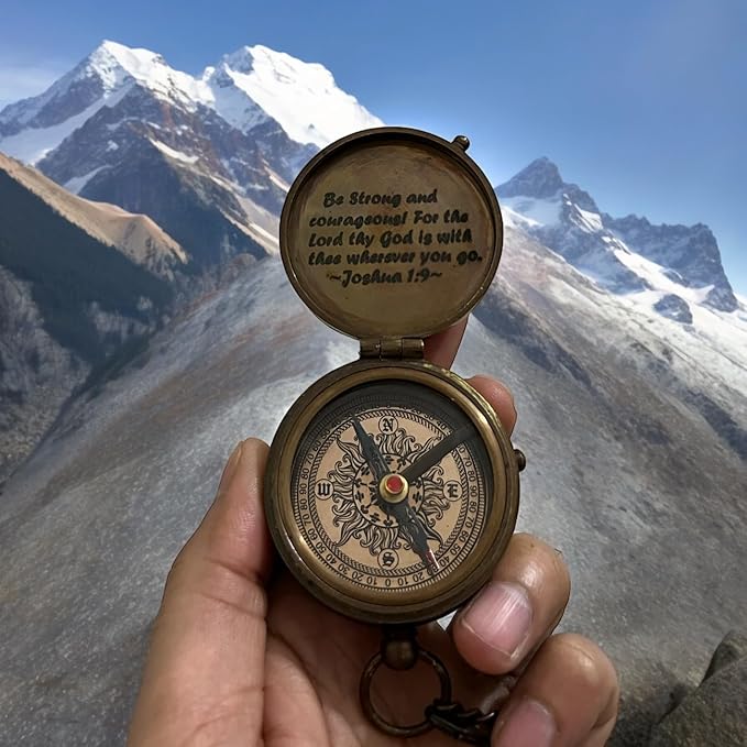 Antique Brass Compass with Detachable Chain & Carrying Case – Vintage Nautical Navigation Tool for Outdoor Hiking, Survival, and Travel – Gift for Collectors and Adventurers