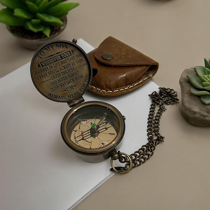 Antique Brass Compass with Detachable Chain & Carrying Case – Vintage Nautical Navigation Tool for Outdoor Hiking, Survival, and Travel – Gift for Collectors and Adventurers