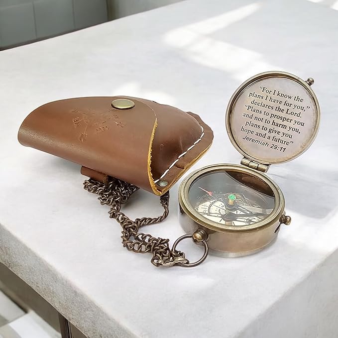 Antique Brass Compass with Detachable Chain & Carrying Case – Vintage Nautical Navigation Tool for Outdoor Hiking, Survival, and Travel – Gift for Collectors and Adventurers