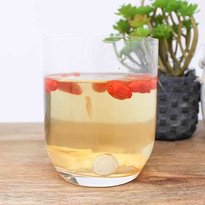 American Ginseng Slices from Wisconsin (Sliced Ginseng Root Wisconsin Grown!Most People Use It to Make Ginseng Tea! Good for Health! (American Ginseng Slices (Small Round), 4 Packs of 1 Pound)