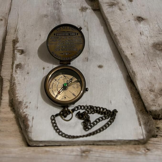 Antique Brass Compass with Detachable Chain & Carrying Case – Vintage Nautical Navigation Tool for Outdoor Hiking, Survival, and Travel – Gift for Collectors and Adventurers