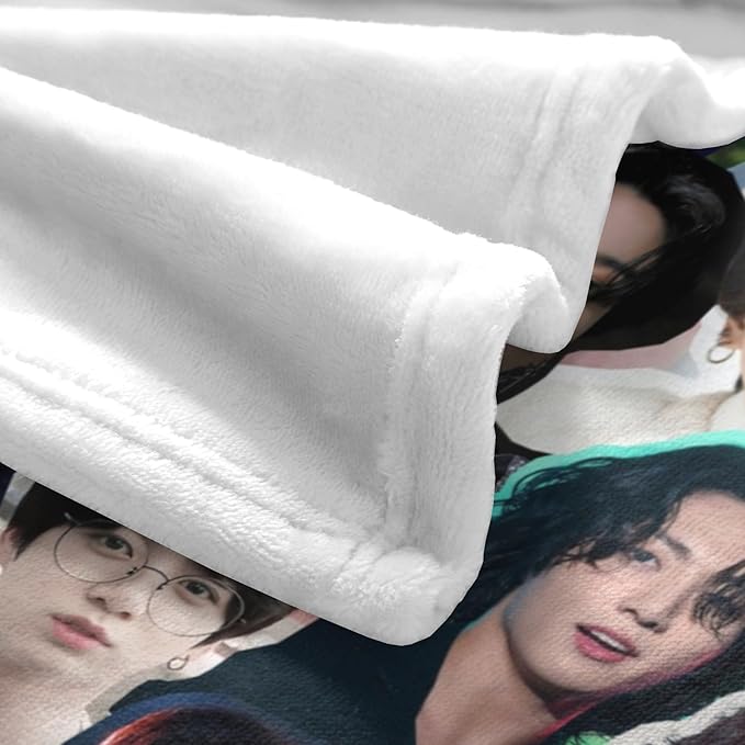 Blanket 40"X50" Soft and Comfortable Warm Fleece Throw Full Picture of Idol Group Blankets