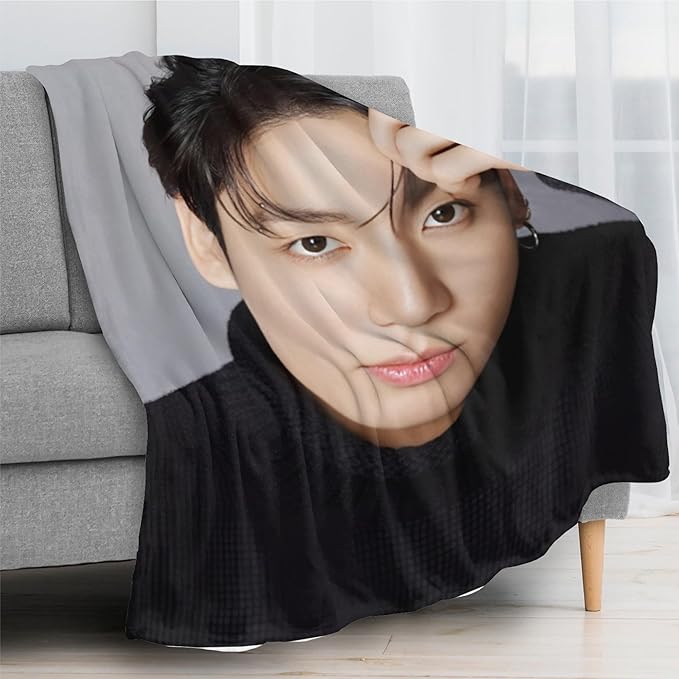 Blanket 40"X50" Soft and Comfortable Warm Fleece Throw Full Picture of Idol Group Blankets Yoga Blankets Beach Blanket Picnic Blankets for Dorm Room Decor Sofa Bed Camping Travel All Season