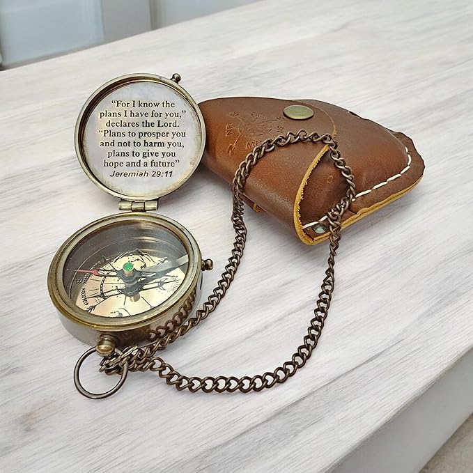 Antique Brass Compass with Detachable Chain & Carrying Case – Vintage Nautical Navigation Tool for Outdoor Hiking, Survival, and Travel – Gift for Collectors and Adventurers