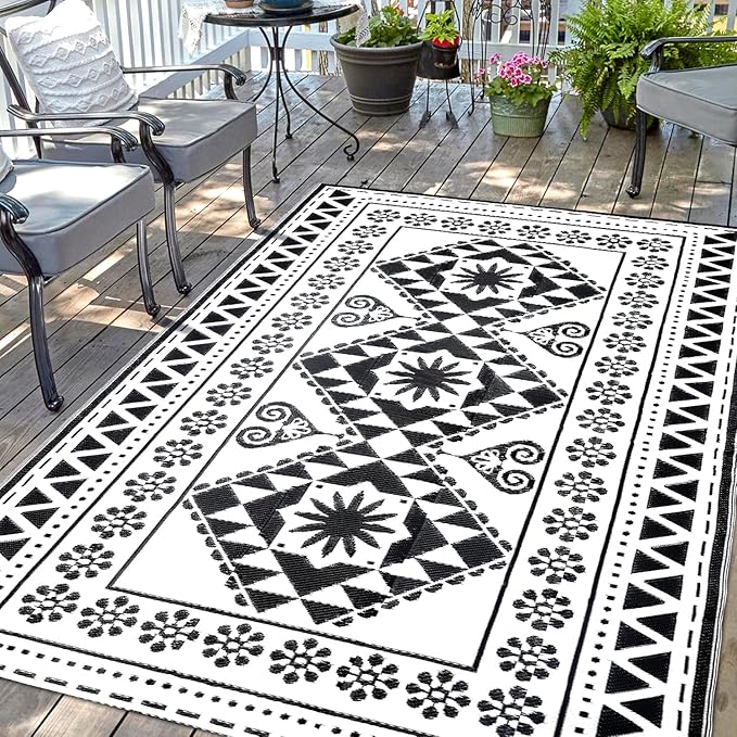 Waterproof Outdoor Rug 5x8ft, Reversible Plastic Straw Mat Rugs for Patio RV Deck Porch Backyard Balcony Camping Picnic Beach Indoor Outdoor Carpet, Black&White