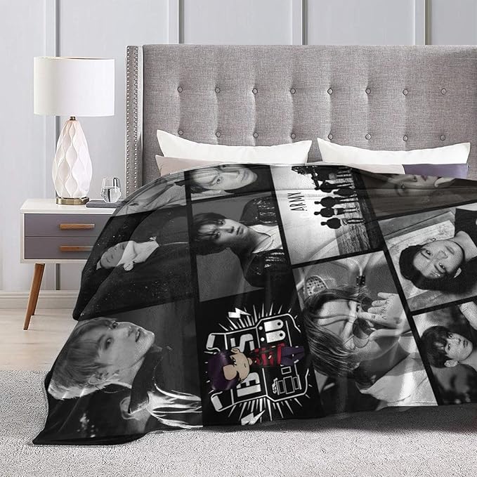 Blanket 50"X60" Soft and Comfortable Warm Fleece Throw Full Picture of Idol Group Blankets