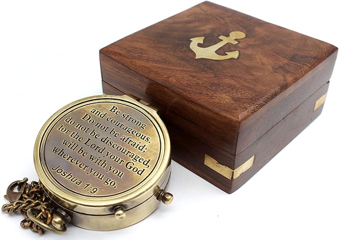 Be Strong and Courageous Do Not Be AfraidAntique Nautical Vintage Directional Magnetic Compass with Famous Scripture Quote Engraved Baptism Gifts with Wooden Case for Loved Ones, Son, Father, Love,