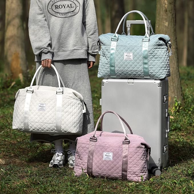 Travel Duffel Bag,Sports Tote Gym Bag,Shoulder Weekender Overnight Bag for Women