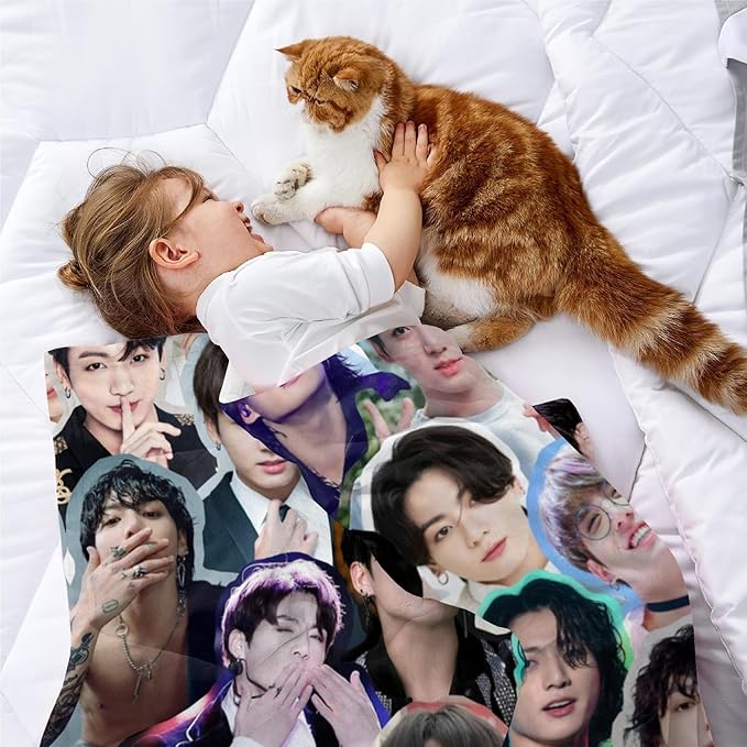 Blanket 40"X50" Soft and Comfortable Warm Fleece Throw Full Picture of Idol Group Blankets