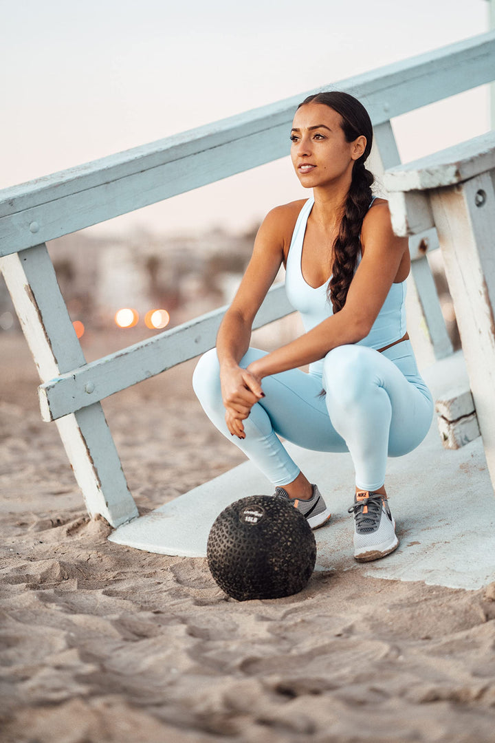 Living.Fit Slam Ball – Durable Heavy-Duty 15 LB Slam Ball for Strength Training, Crossfit, and Functional Fitness – Available in Multiple Weights – Non-Slip Grip, Versatile for Full-Body Workouts