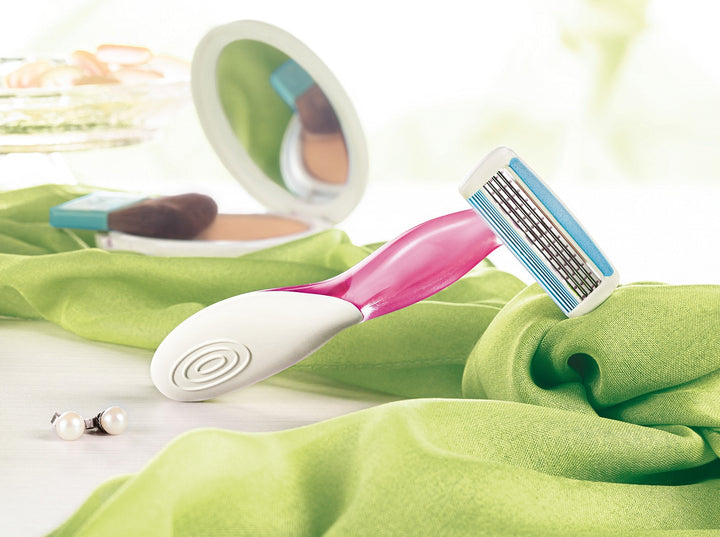 BIC Soleil Bella Colours 4-Blade Lady Razors - Pack of 3 - Spring Mounted Blades with Pivoting Head for Ultra Smooth Shave