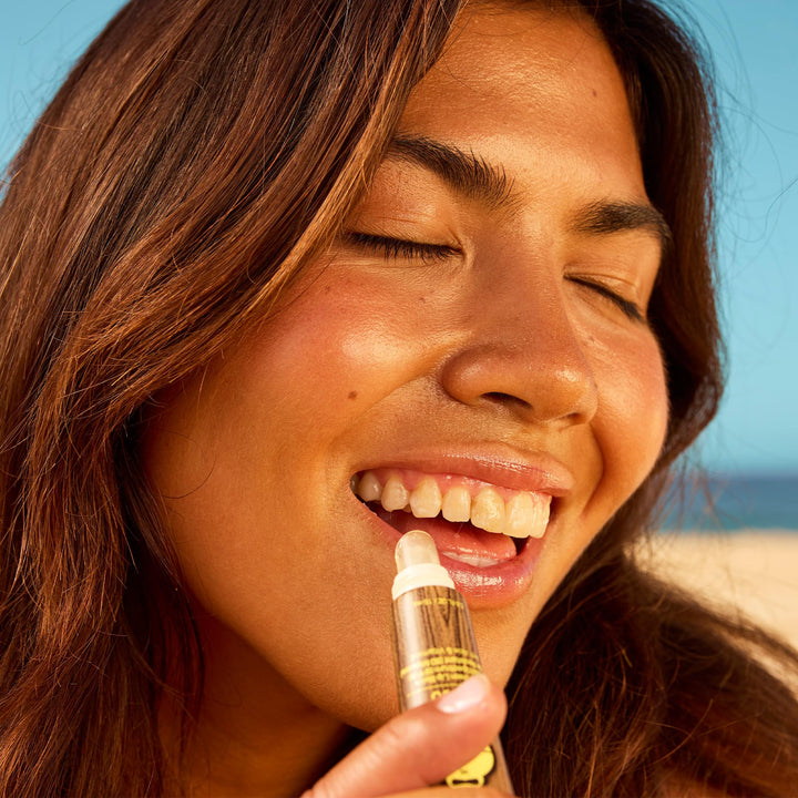 Sun Bum SPF 30 Lip Balm Sunscreen - Broad Spectrum Moisturizing Sunscreen with Aloe & Vitamin E - Hawaii 104 Act Compliant (Made Without Octinoxate & Oxybenzone) - 0.5 oz