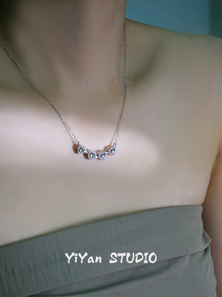 One Style for Dual-Wear | Lucky Four-Leaf Clover Natural Emerald Necklace Female S925 Loving Heart in Sterling Silver Pendant Accessible Luxury Clavicle Chain