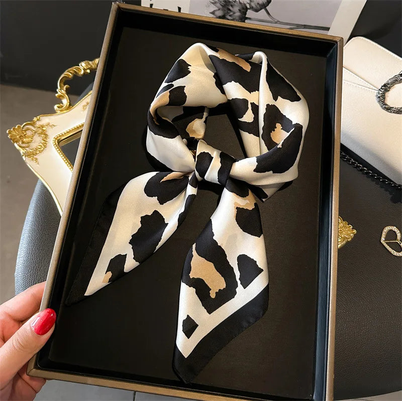 Luxury Women's Soft Satin Hair Scarves Fashion Square Printed Headscarf 70cm Professional Accessories Designer Scarf Headband