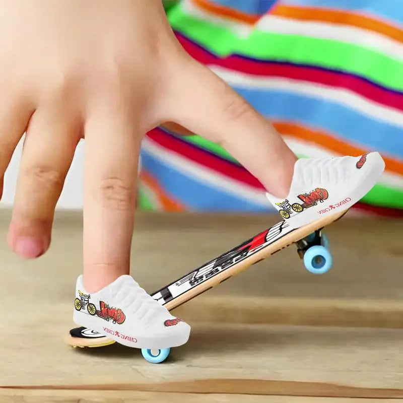 Finger Shoes Cool Mini Skateboard Shoes For Finger Breakdance Finger Knee Pads Finger Shoes Fingerboard Shoes Sneakers Shoes