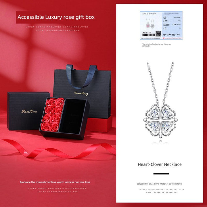 Four-Leaf Clover Foldable Sterling Silver Clavicle Chain Chinese Valentine's Day Gift