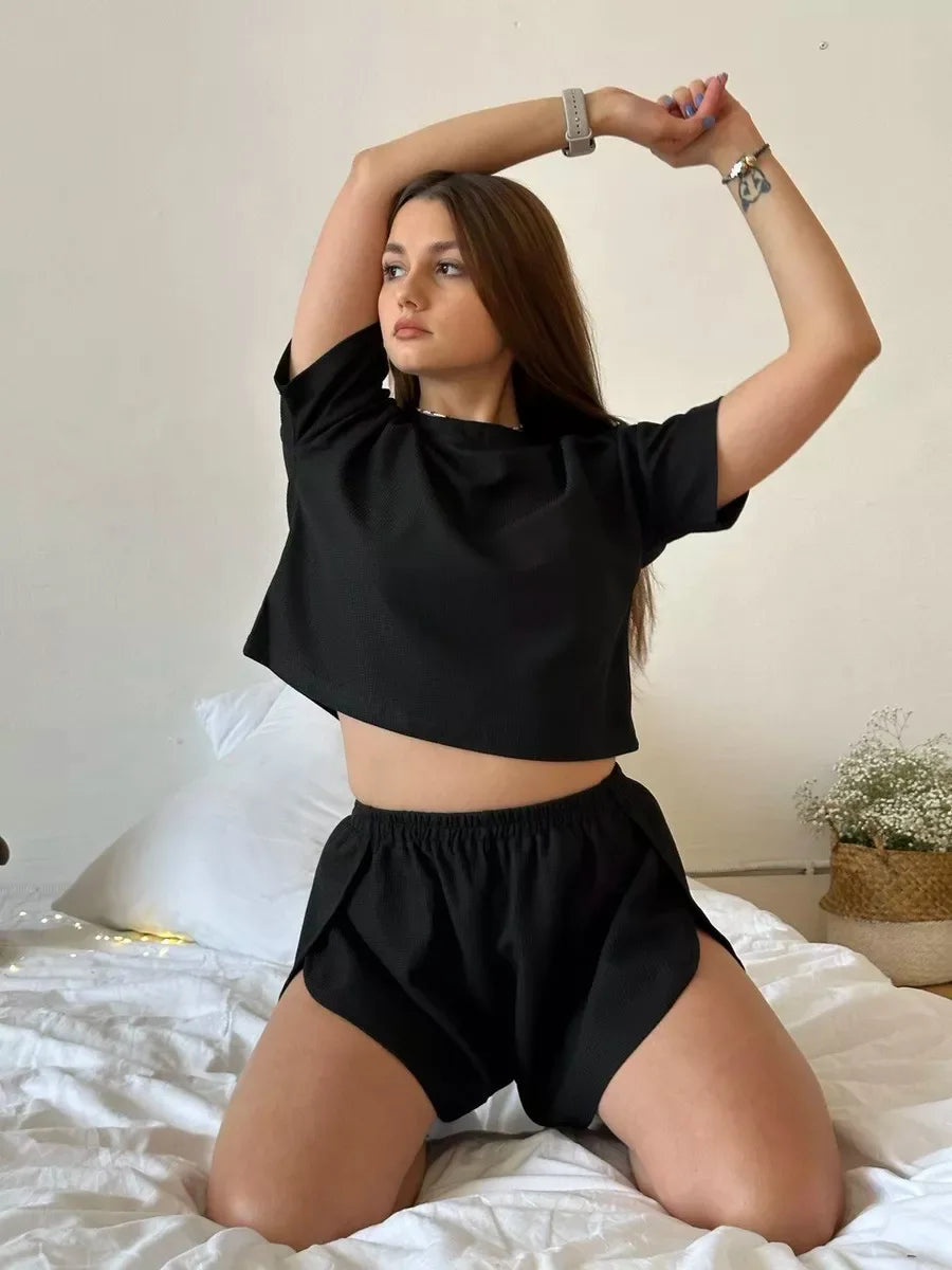 Women's Home Clothing Set With Round Neck, Short Sleeves, Elastic Waist, Side Slits, And Knit Pajamas, Two-piece Set