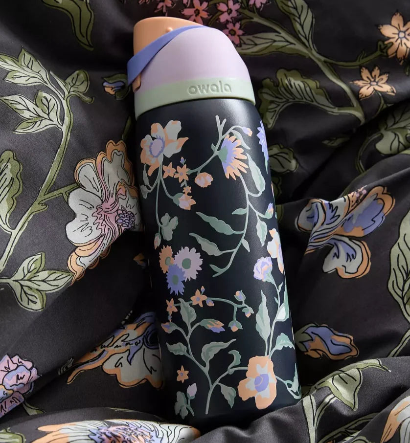 Owala FreeSip Avocado Green Water Bottle