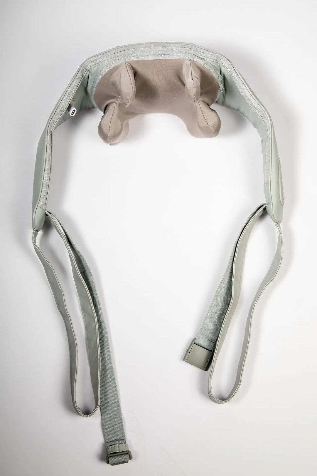 Oyeal Comfortable home portable multifunctional long range cervical spine massager pulse massager intelligent shoulder neck neck