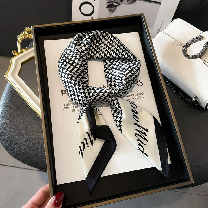 Luxury Women's Soft Satin Hair Scarves Fashion Square Printed Headscarf 70cm Professional Accessories Designer Scarf Headband