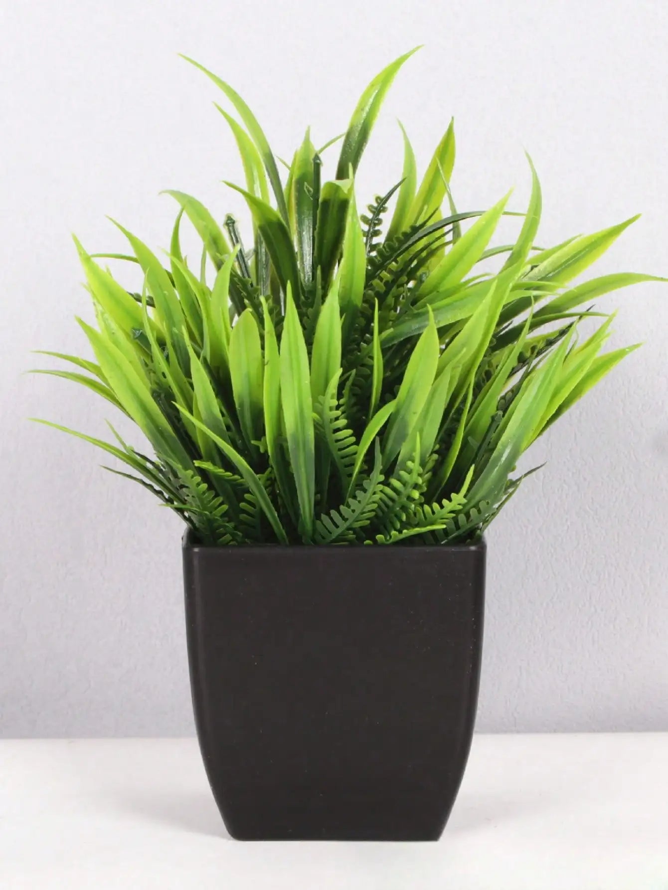 Mini Artificial Eucalyptus Plant Décor