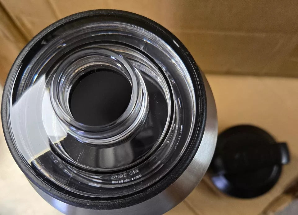 New! Yeti Rambler 36 oz Stainless Bottle Maximum Insulation With Chug