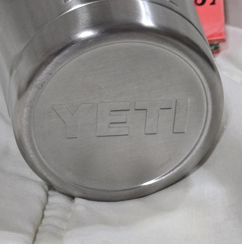 YETI Rambler Stainless Steel Insulated TUMBLER Silver NWT Ice Water Hot Coffee
