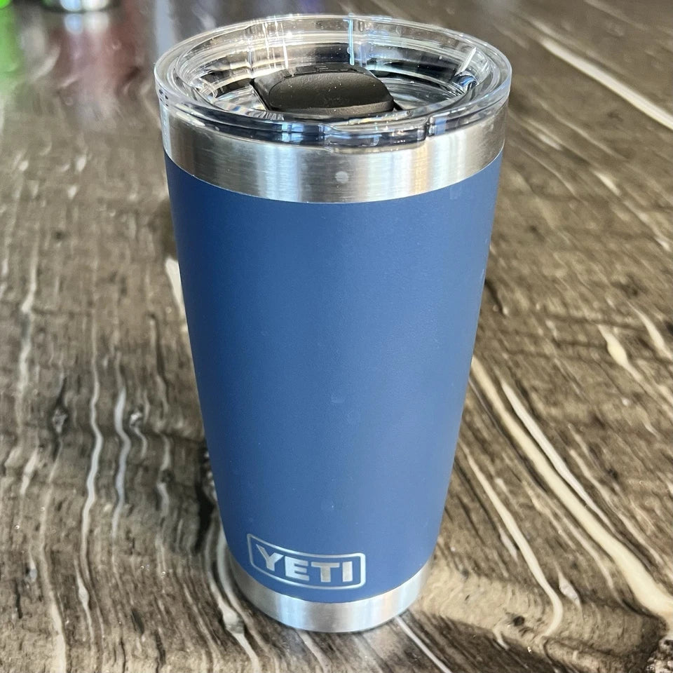 YETI 20 Oz Rambler Tumbler Navy MAGSLIDER Lid Austin Keep It Wild Never Used