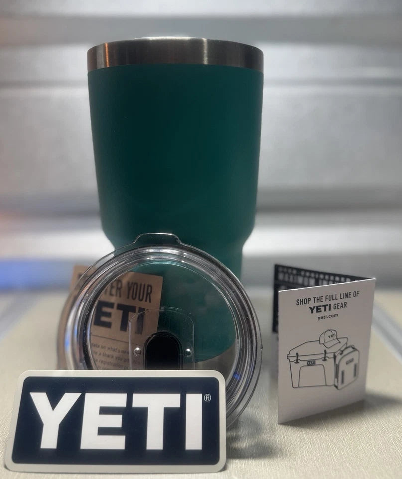New YETI Rambler 30 oz. Insulated Tumbler Aquifer blue W/ Magslider Lid